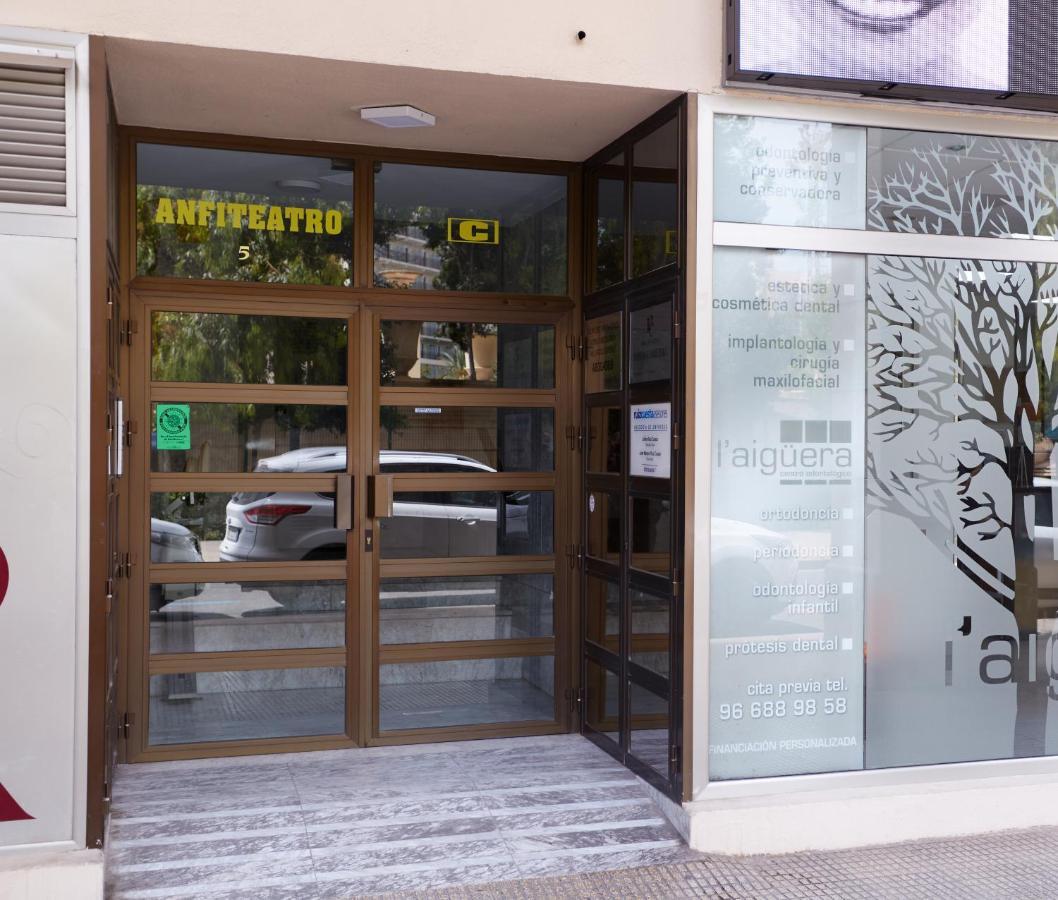 Apartamentos Anfiteatro Benidorm Ngoại thất bức ảnh